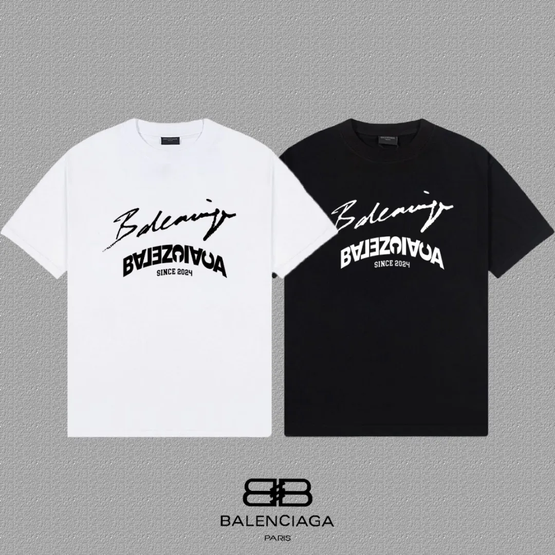 P80✨🔥 BALENCIAGA Paris lettering printed short-sleeved T-shirt. Custom-woven and dyed 300 grams of combed cotton heavyweight fabric. Zero color difference in threads. Perfect details. Different from the current currency version. Welcome to compare. Same Style for men and women. Must-sell in the picture above. Color: White Black Size: 1 2 3 4